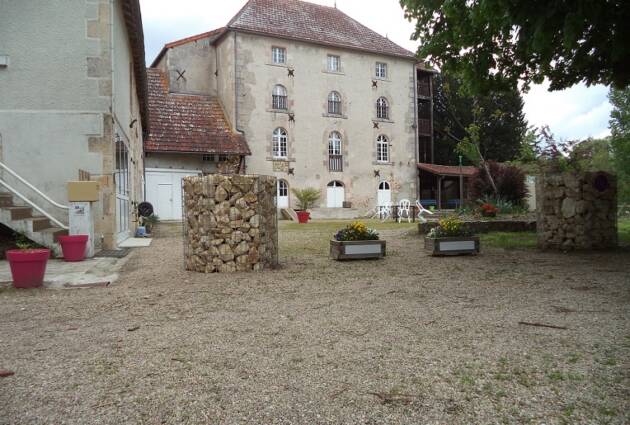 camping-du-moulin-de-la-gassotte-a-st-savin-dans-la-vienne-86